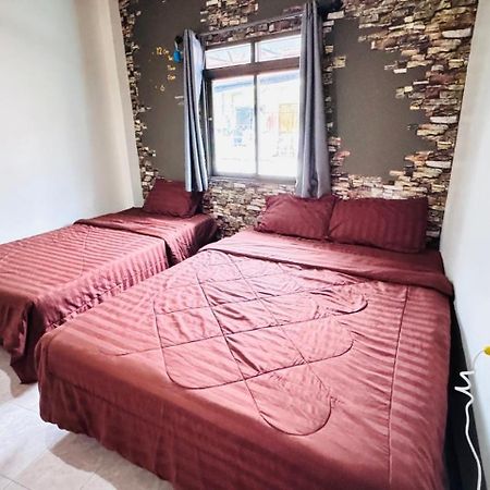 Stay At Moon Hostel 핫 린 외부 사진