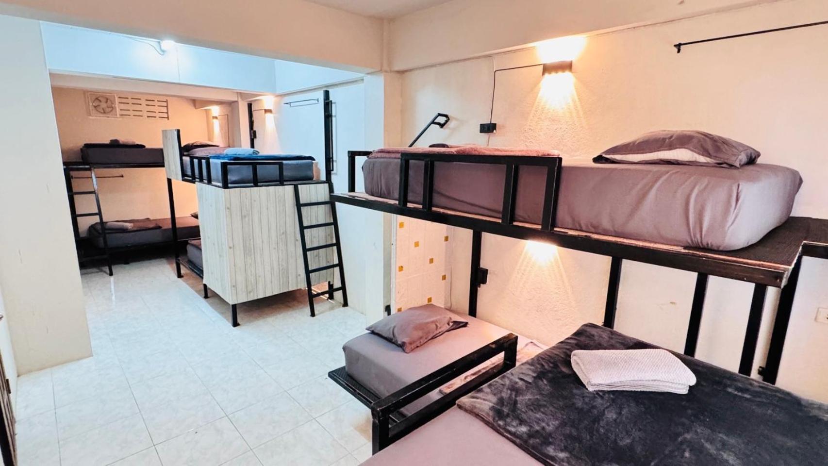 Stay At Moon Hostel 핫 린 외부 사진