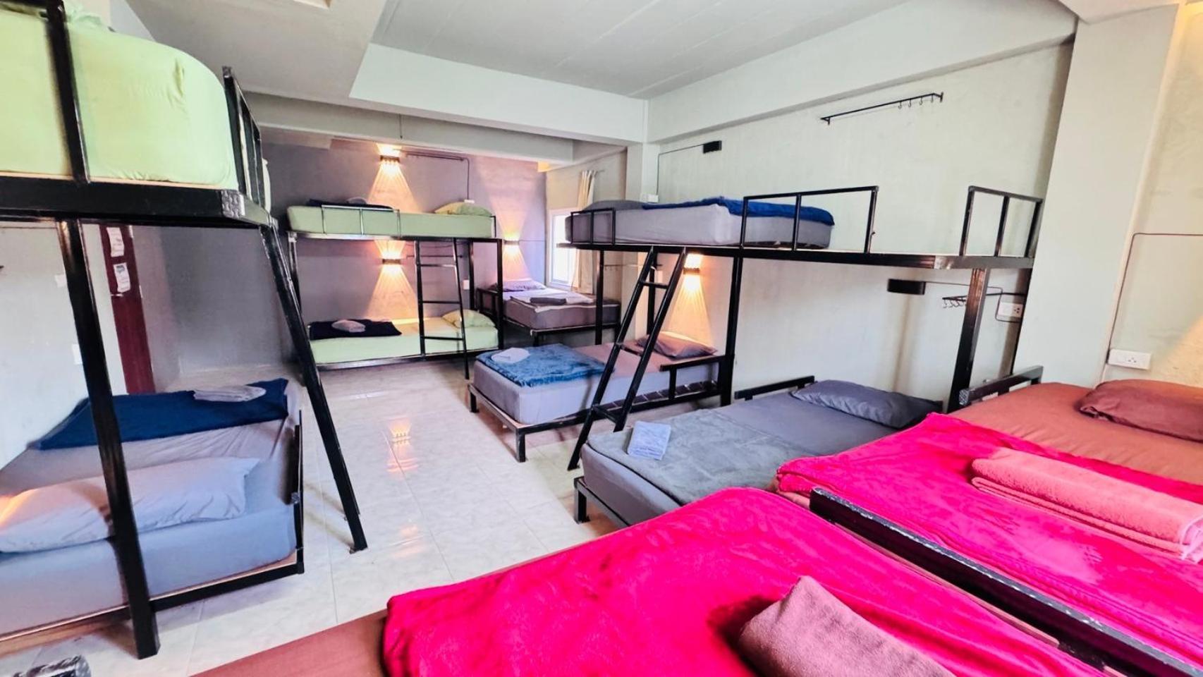 Stay At Moon Hostel 핫 린 외부 사진