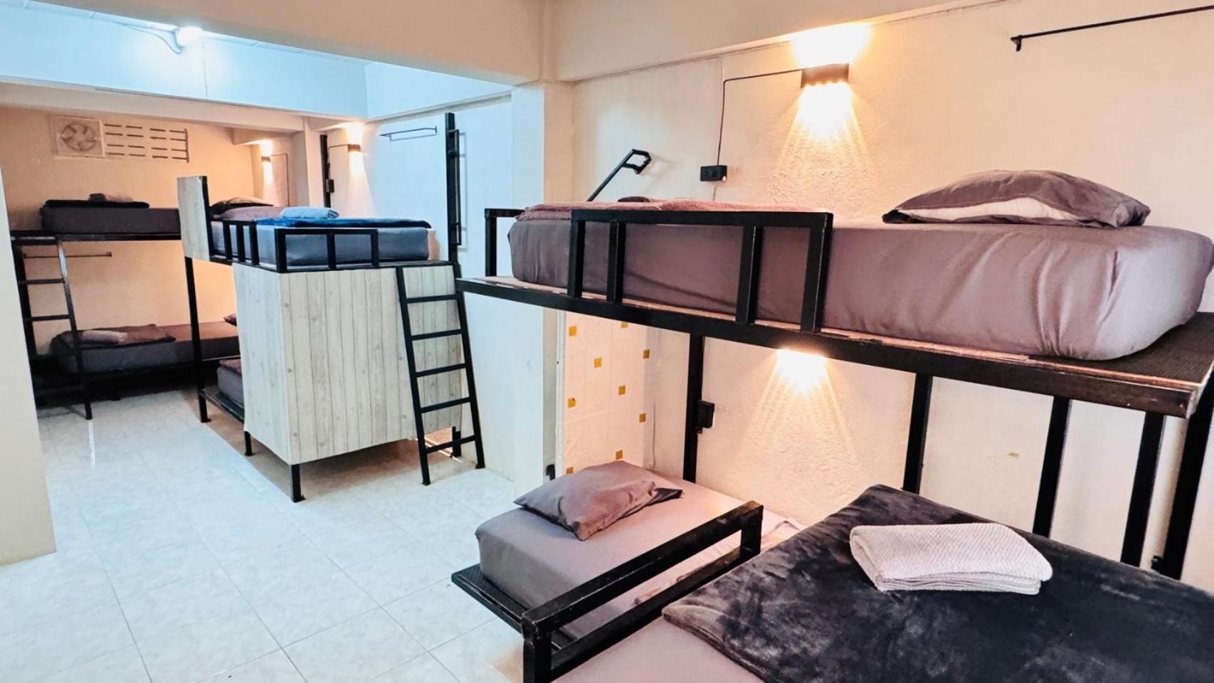 Stay At Moon Hostel 핫 린 외부 사진