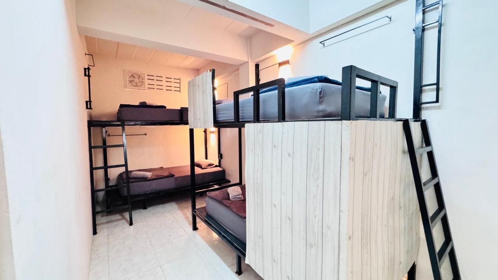 Stay At Moon Hostel 핫 린 외부 사진