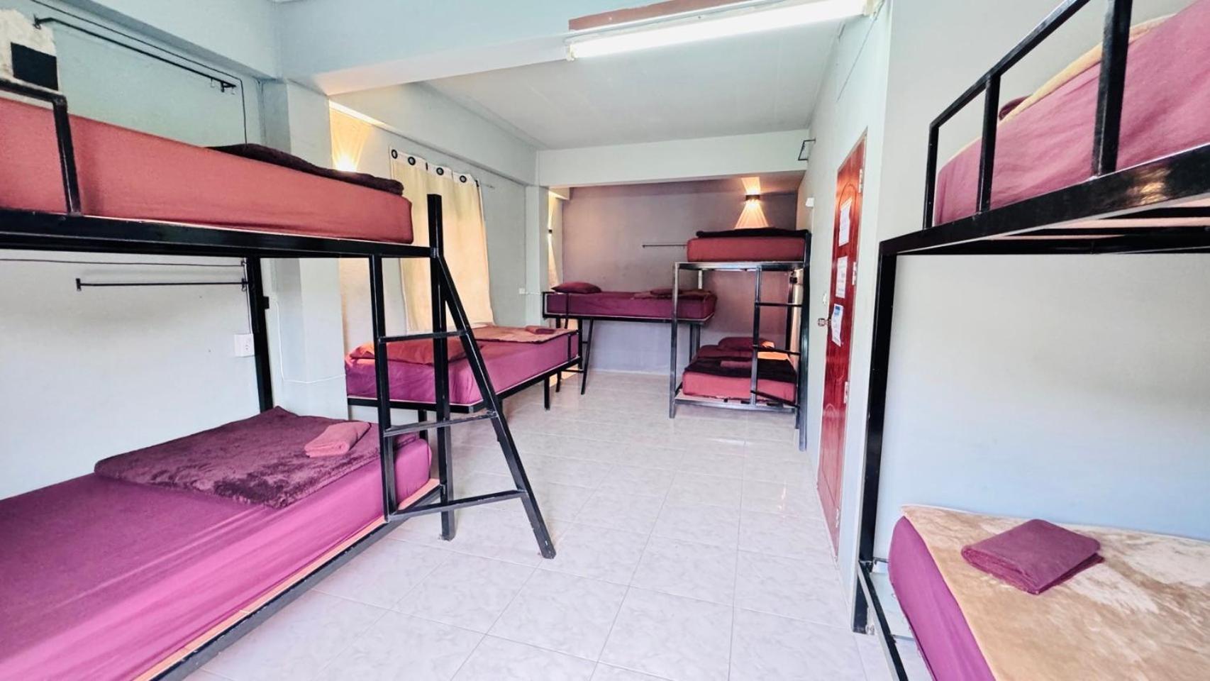 Stay At Moon Hostel 핫 린 외부 사진