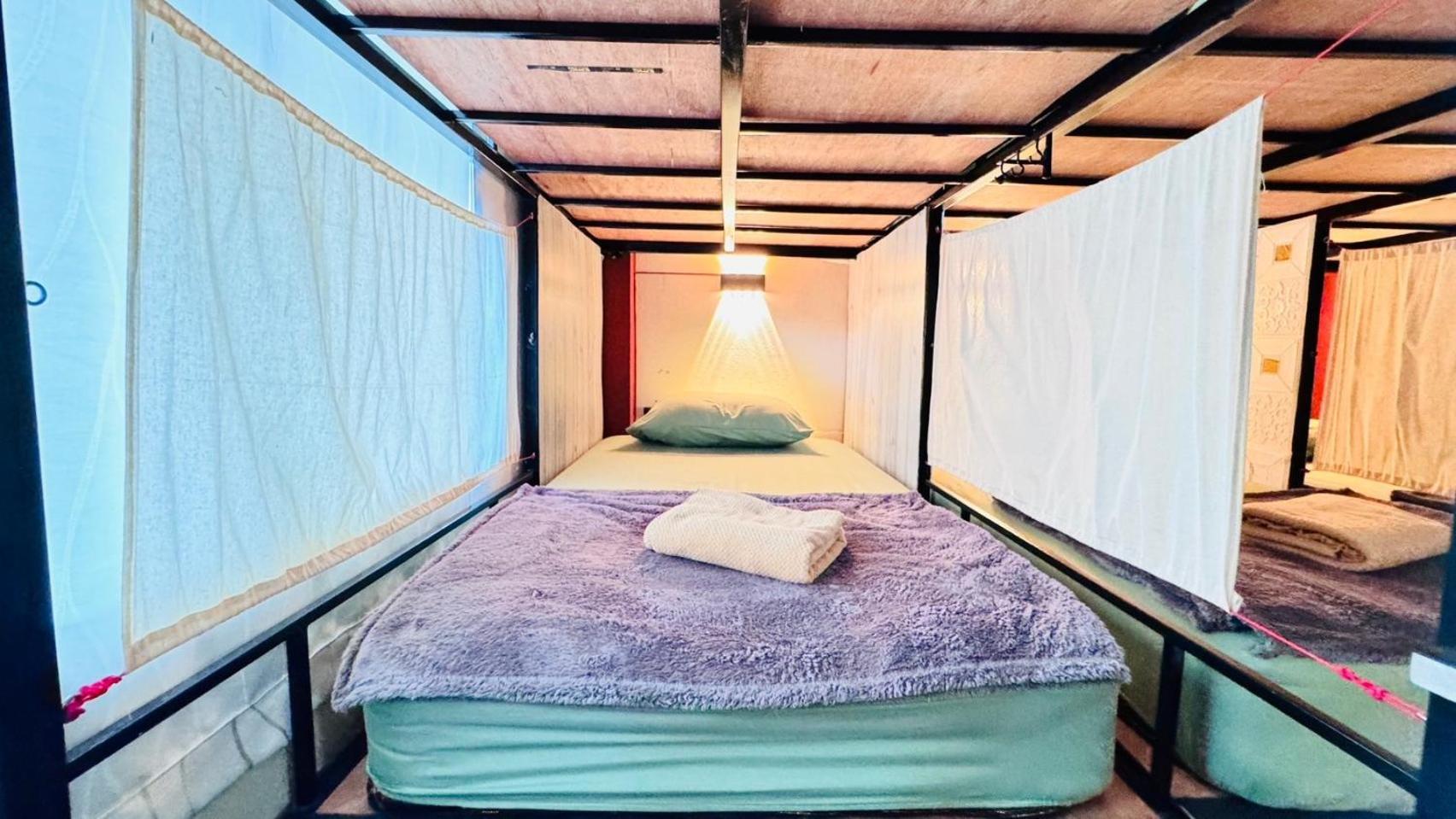 Stay At Moon Hostel 핫 린 외부 사진